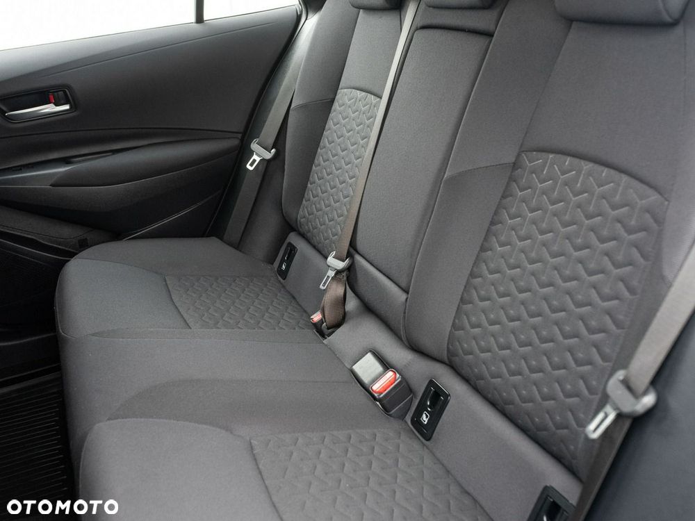 Toyota Corolla - 23