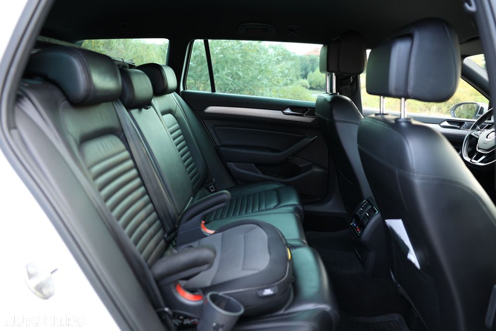 Volkswagen Passat - 19