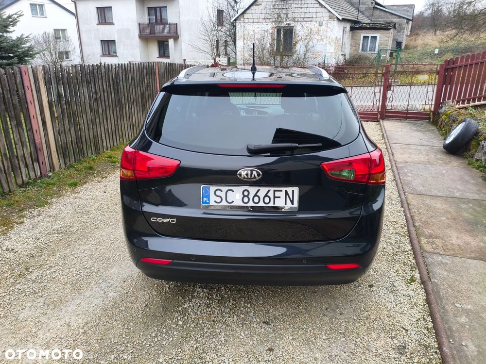 Kia Ceed - 24