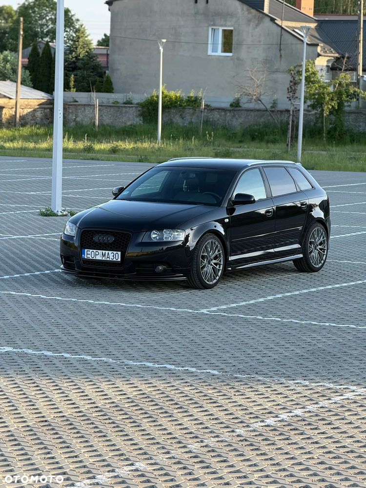 Audi A3 Sportback - 2
