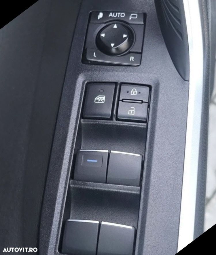Toyota RAV4 - 13