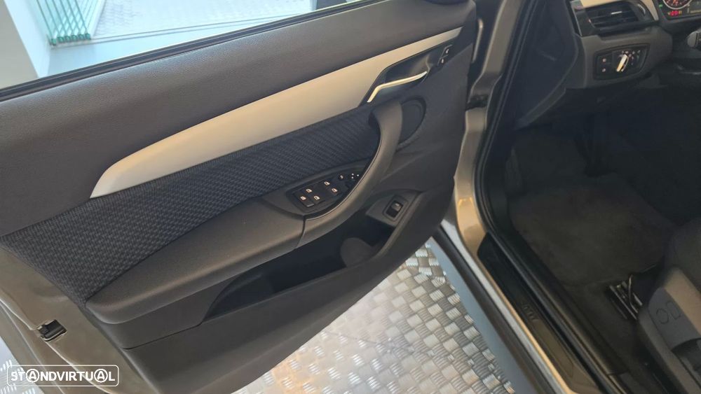 BMW X1 18 d sDrive Auto - 36