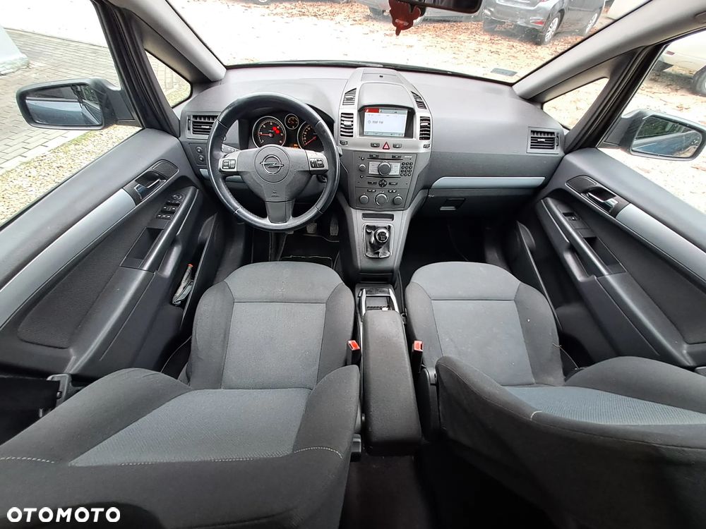 Opel Zafira - 21