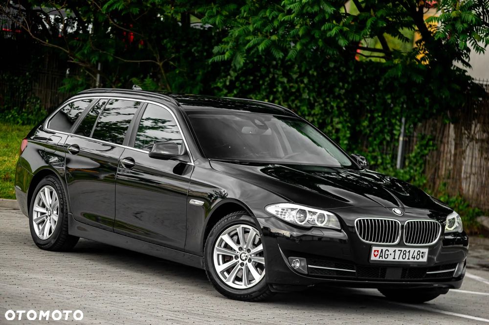 BMW Seria 5 530d xDrive - 4