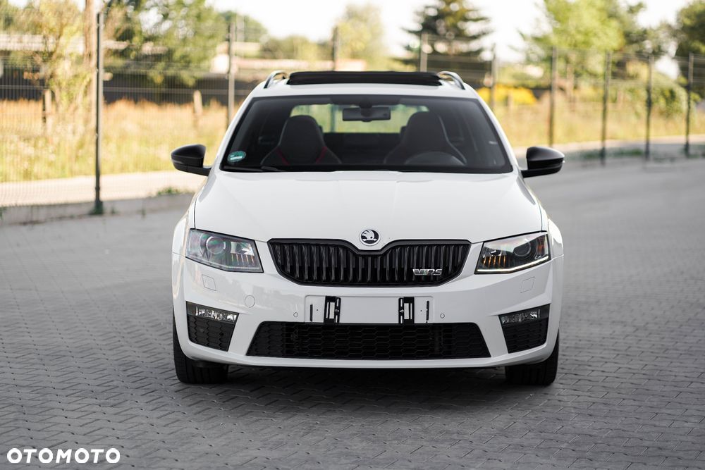 Skoda Octavia 2.0 TDI RS DSG - 3