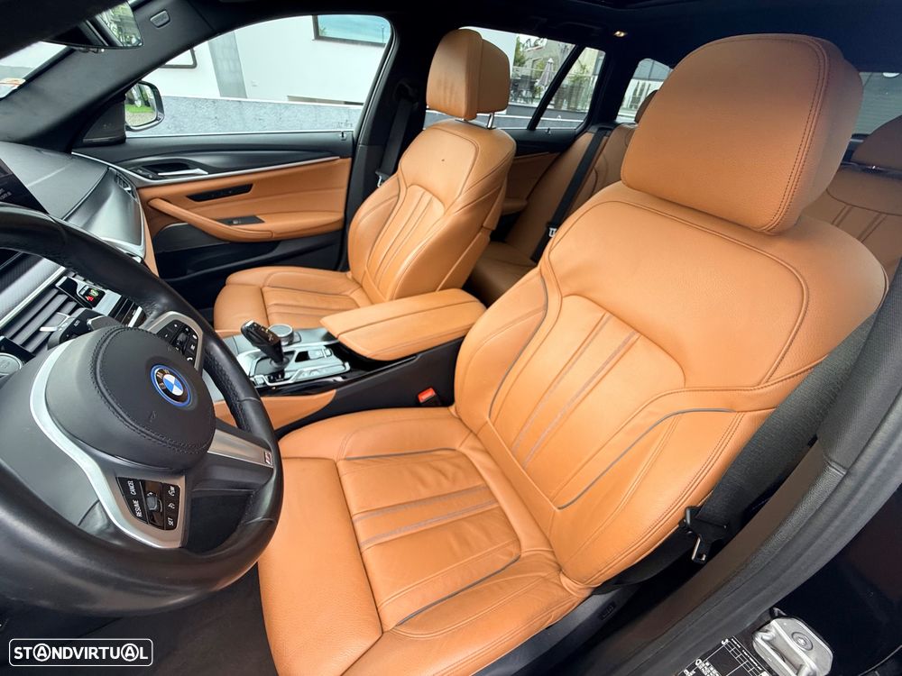 BMW 530 e Pack Desportivo M - 44