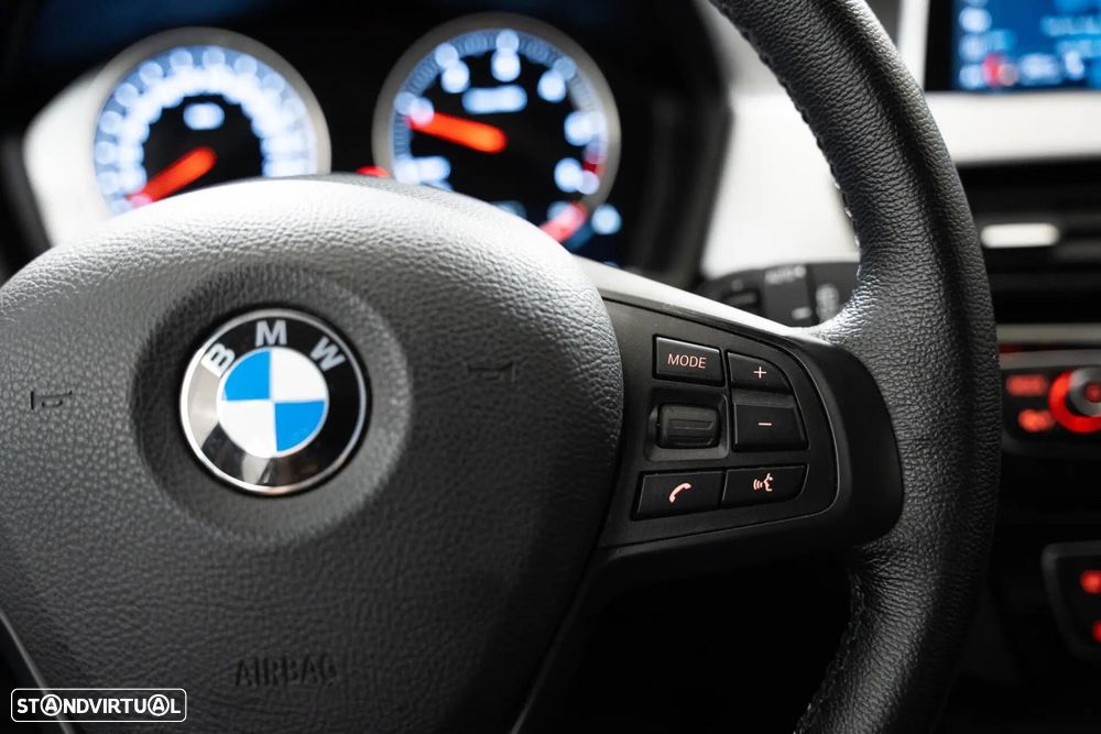 BMW X1 18 d sDrive Advantage - 16