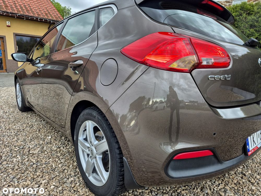 Kia Ceed 1.4 CVVT Dream Team Edition - 13