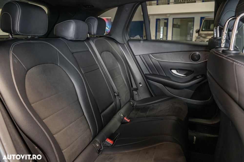 Mercedes-Benz GLC 250 4MATIC 9G-TRONIC AMG Line - 10