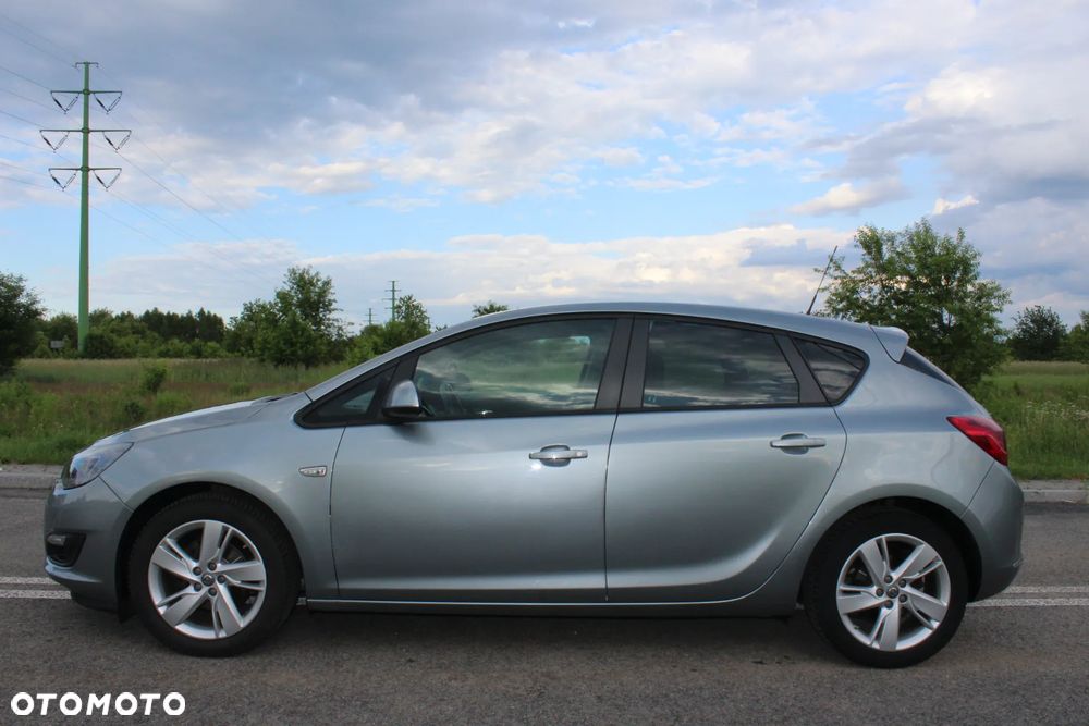 Opel Astra IV 1.6 Cosmo - 3