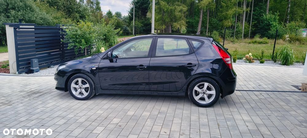 Hyundai i30 1.6 CRDi blue Classic - 5