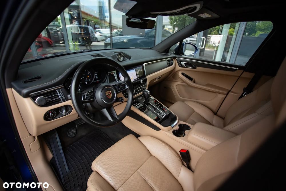 Porsche Macan T - 12