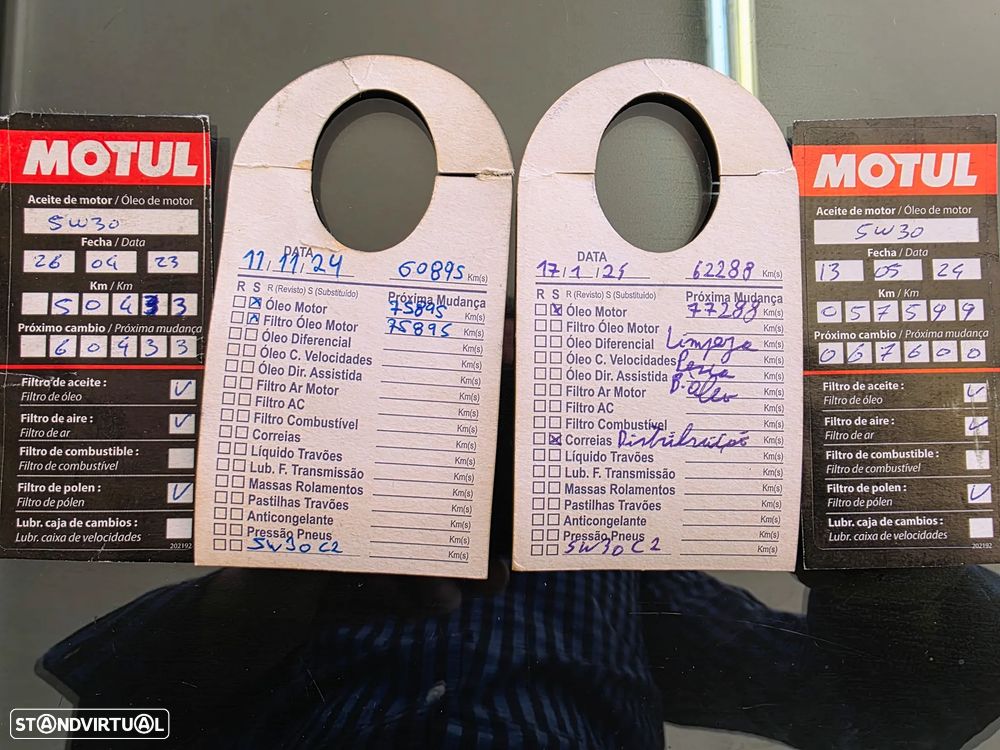 Citroën C4 Cactus 1.2 PureTech Shine EAT6 - 53