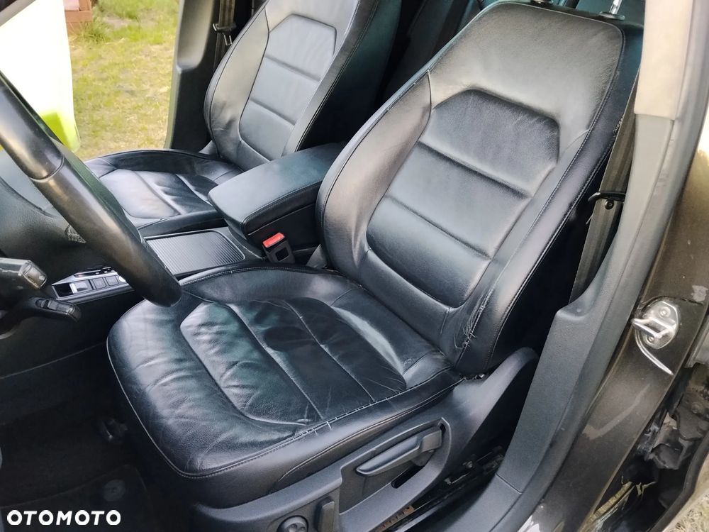 Volkswagen Passat 2.0 TDI Comfortline R-Style DSG - 28