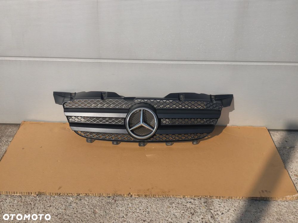 Atrapa grill Mercedes Sprinter w906 przedlift 06-13r a9068800385 - 1