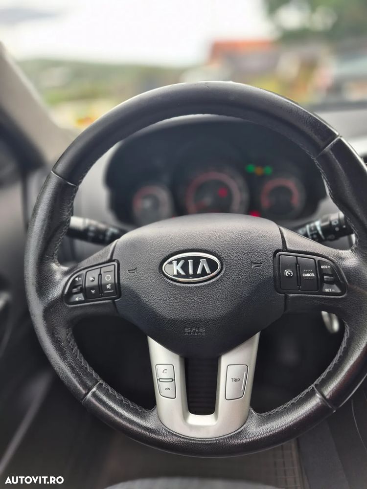 Kia Ceed 1.6 GDI Dream Team Edition - 6
