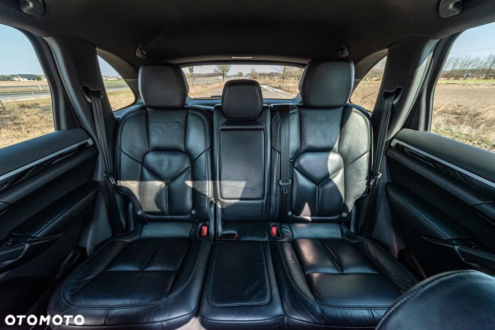 Porsche Cayenne Tiptronic S - 11