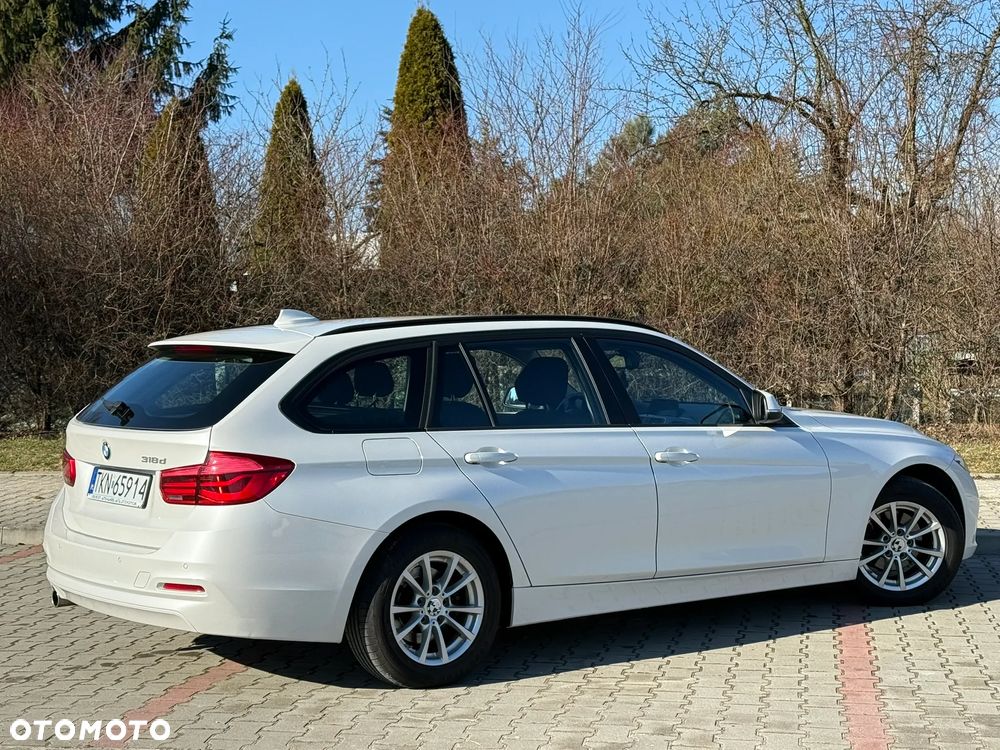 BMW Seria 3 318d M Sport Shadow - 21