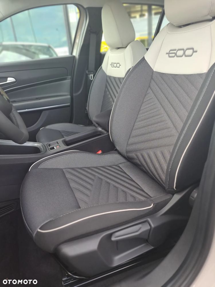 Fiat 600 1.2 Turbo Icon eDCT - 5