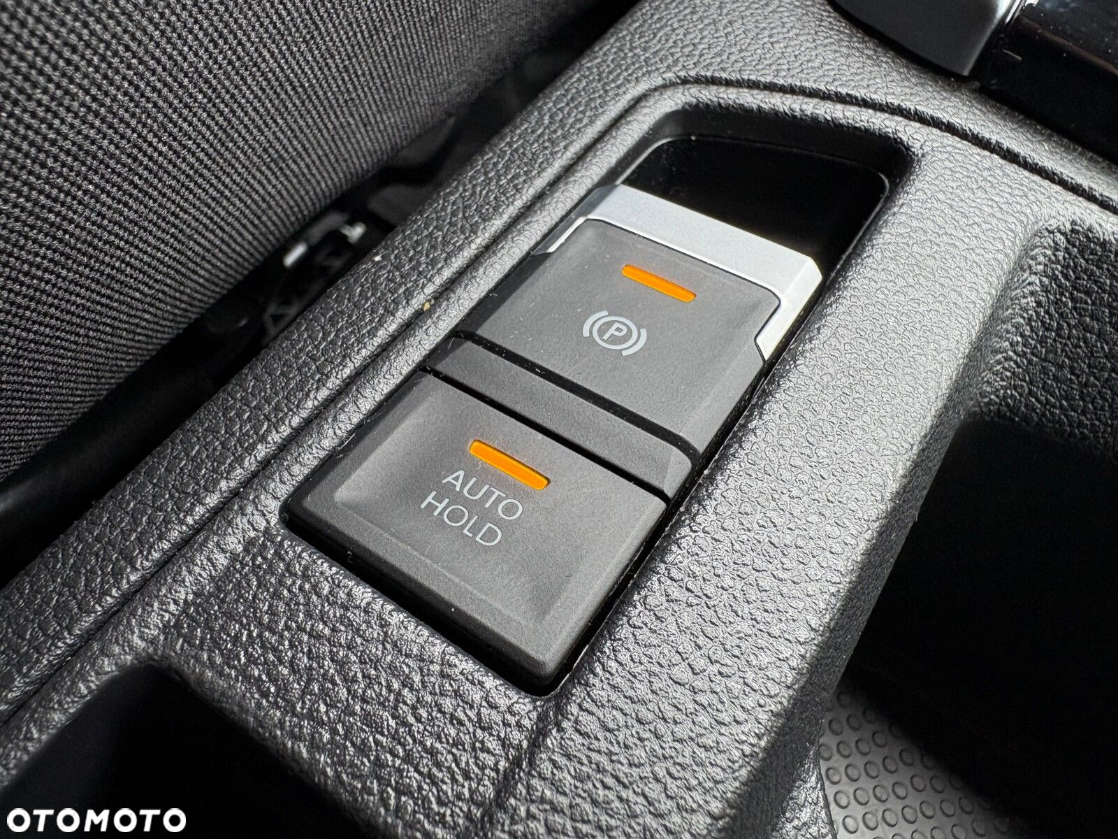 Volkswagen T-Roc - 21