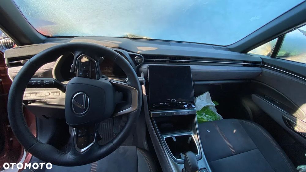 Lexus LBX 1.5 Hybrid Emotion AWD - 2