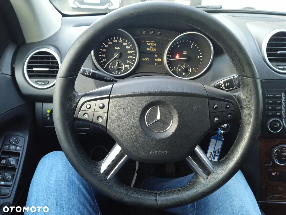 Mercedes-Benz ML 320 CDI 4Matic 7G-TRONIC - 15