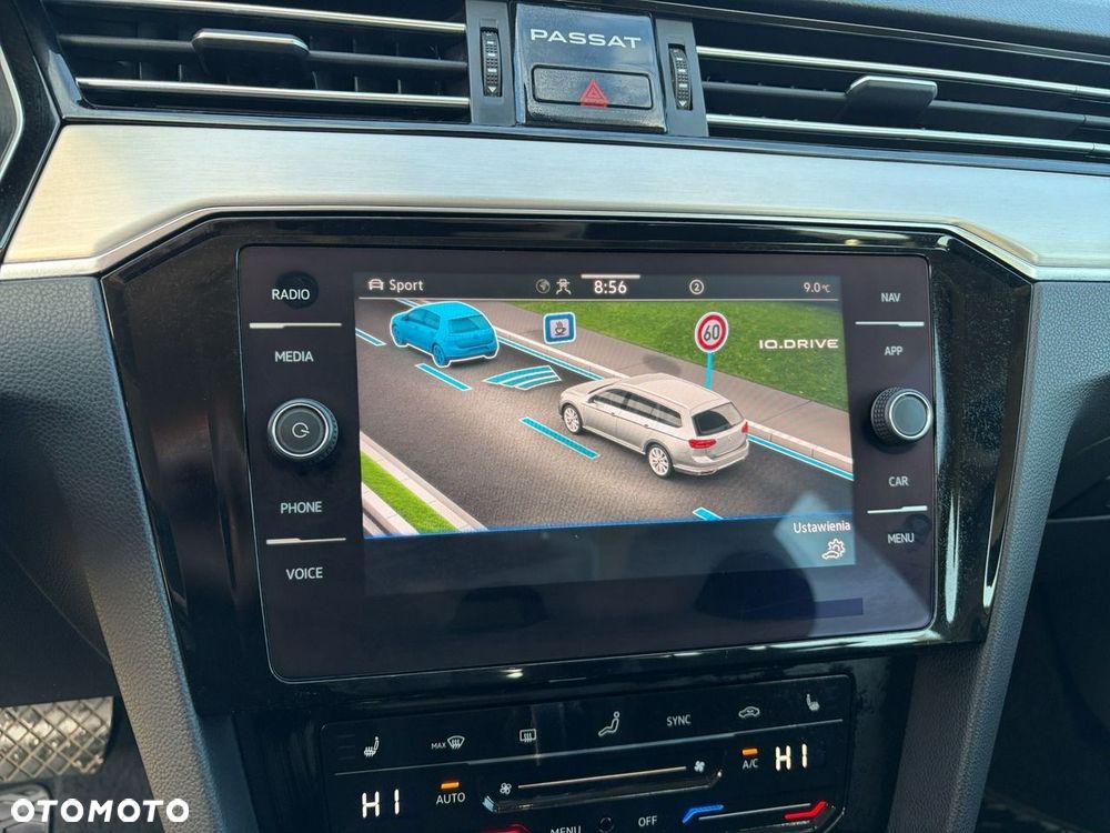 Volkswagen Passat - 20