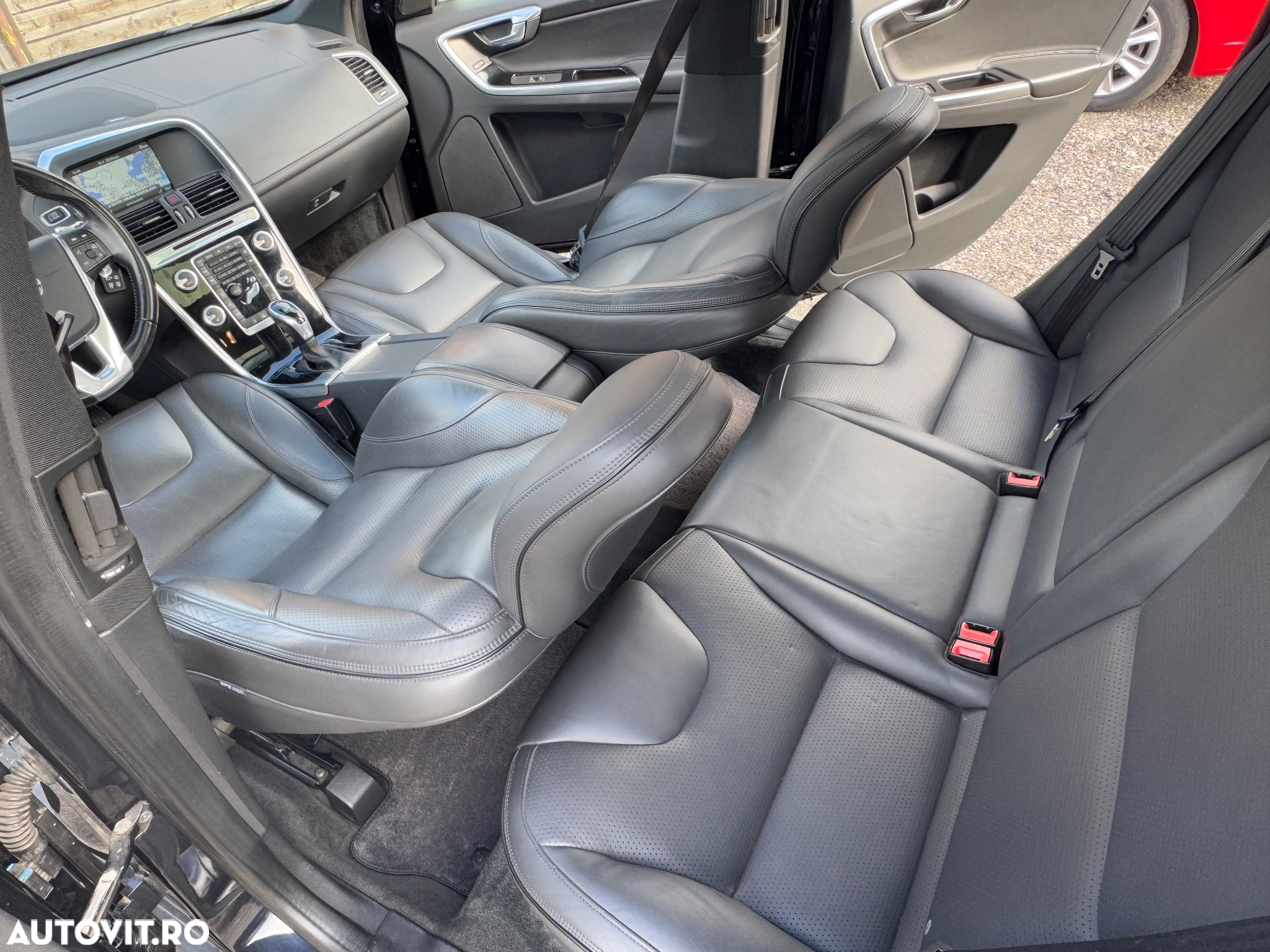 Volvo XC 60 D5 AWD Geartronic Summum - 7