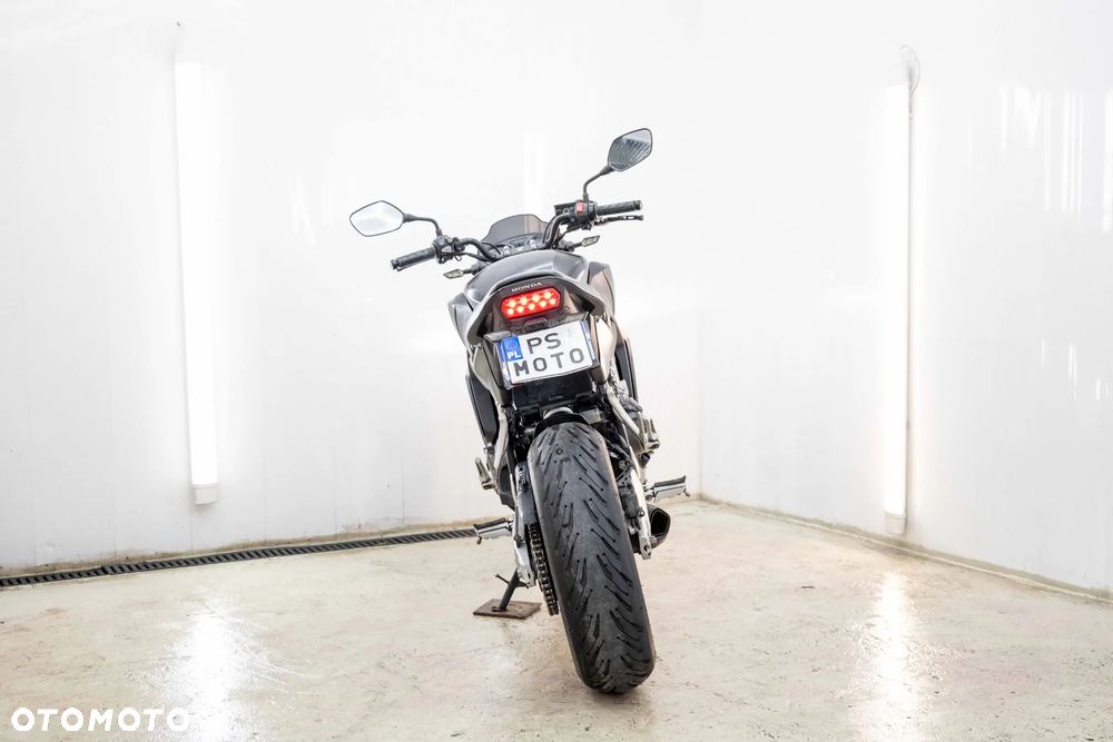 Honda CB - 7