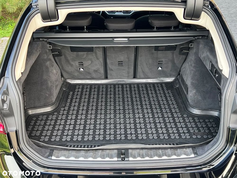 BMW Seria 3 320d xDrive - 35