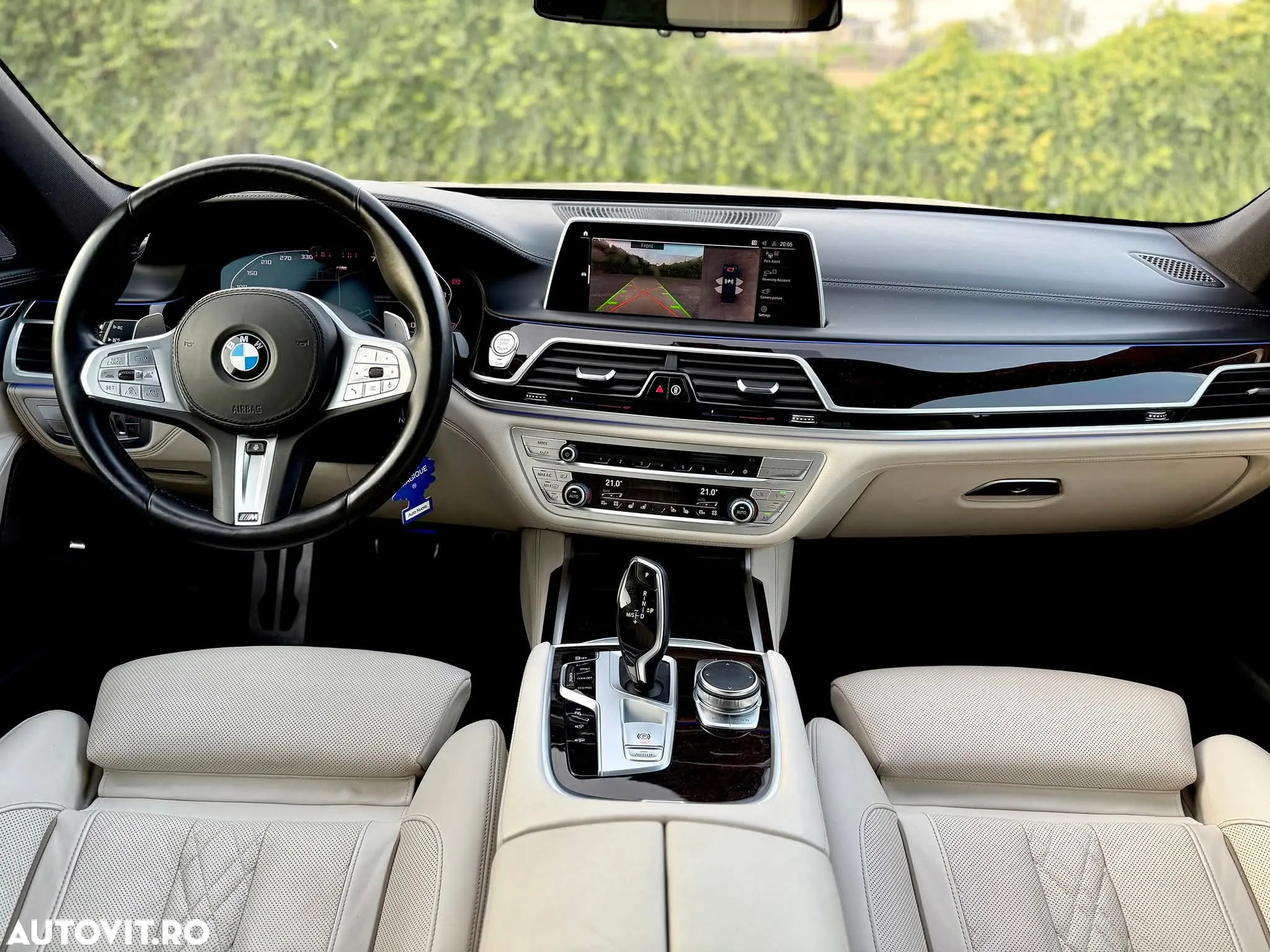 BMW Seria 7 750Li xDrive - 15