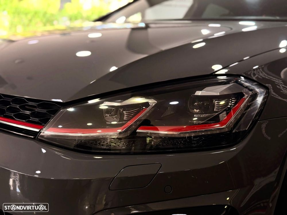 VW Golf GTI TCR 2.0 TSI OPF DSG - 18