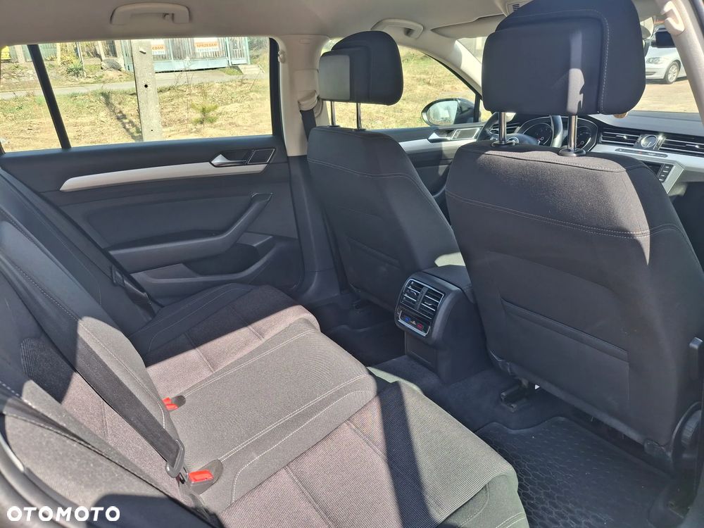 Volkswagen Passat 1.8 TSI BMT Comfortline - 9