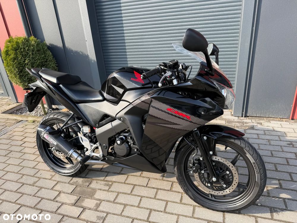 Honda CBR - 3