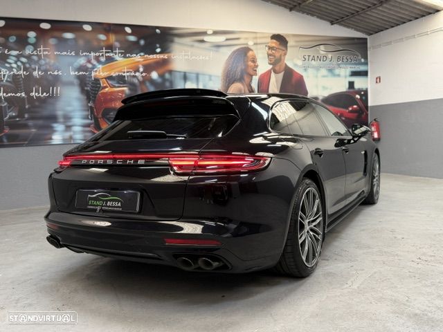 Porsche Panamera 4 E-Hybrid Platinum Edition - 3