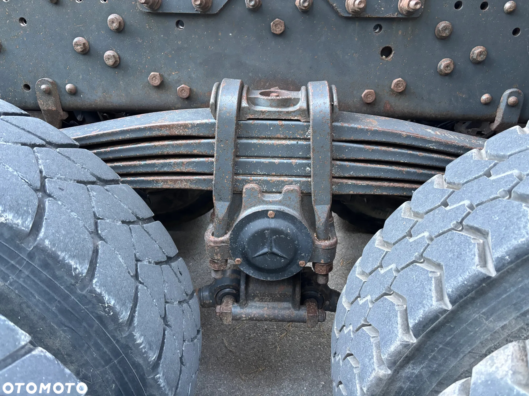 Mercedes-Benz - 21