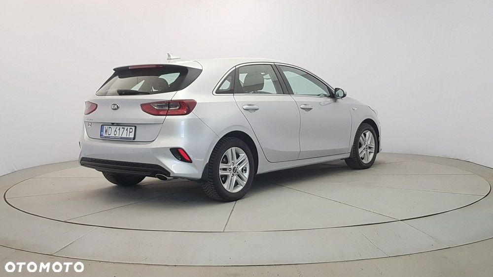 Kia Ceed - 7