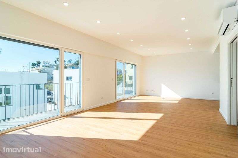 Moradia T3 nova com piscina e jardim – Albarraque - Grande imagem: 4/11