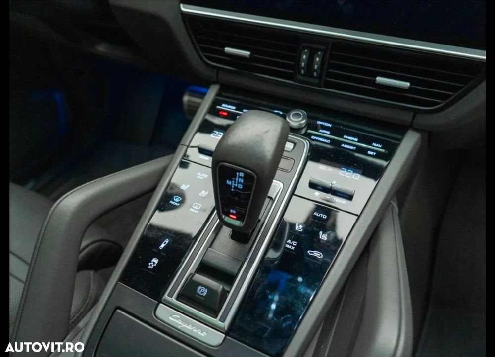 Porsche Cayenne S - 7