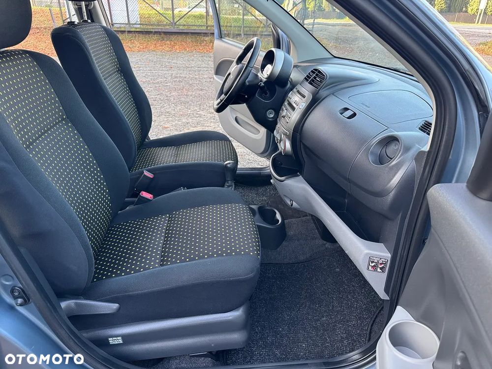 Daihatsu Sirion - 29