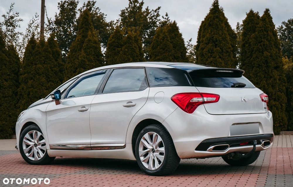 Citroën DS5 BlueHDi 120 EAT6 Business Class - 17