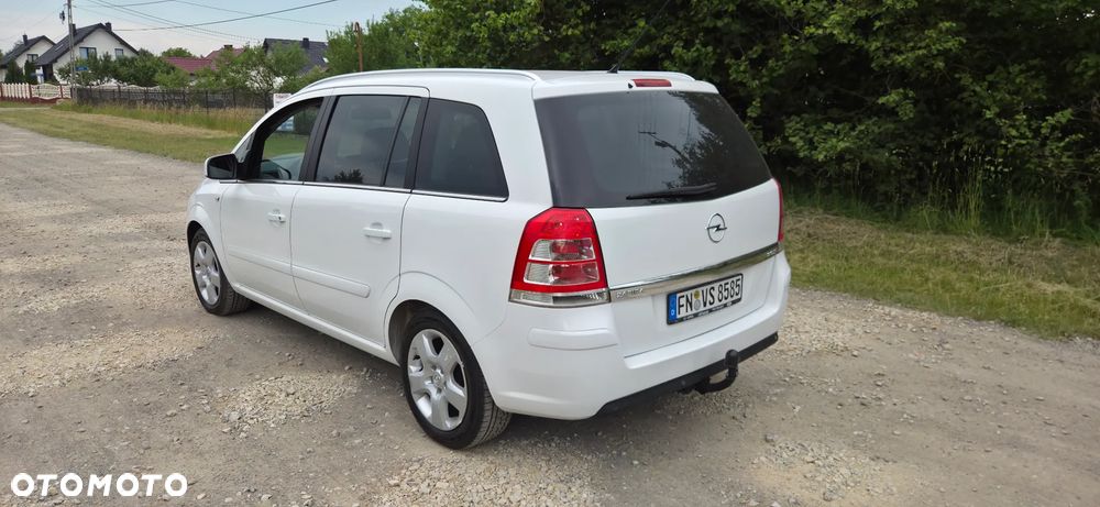 Opel Zafira 1.9 CDTI Cosmo ActiveSelect - 4