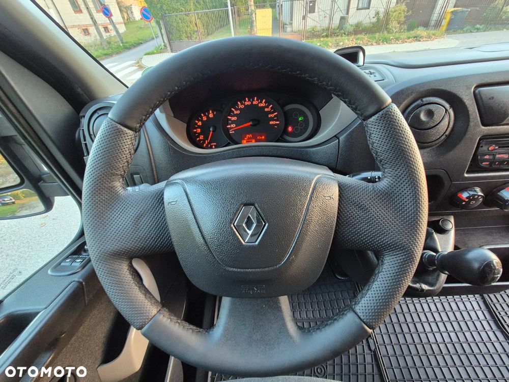 Renault Master - 33