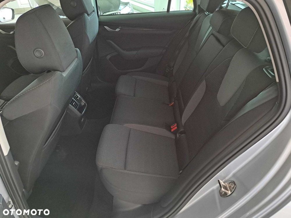 Skoda Octavia 1.5 TSI mHEV Selection DSG - 37