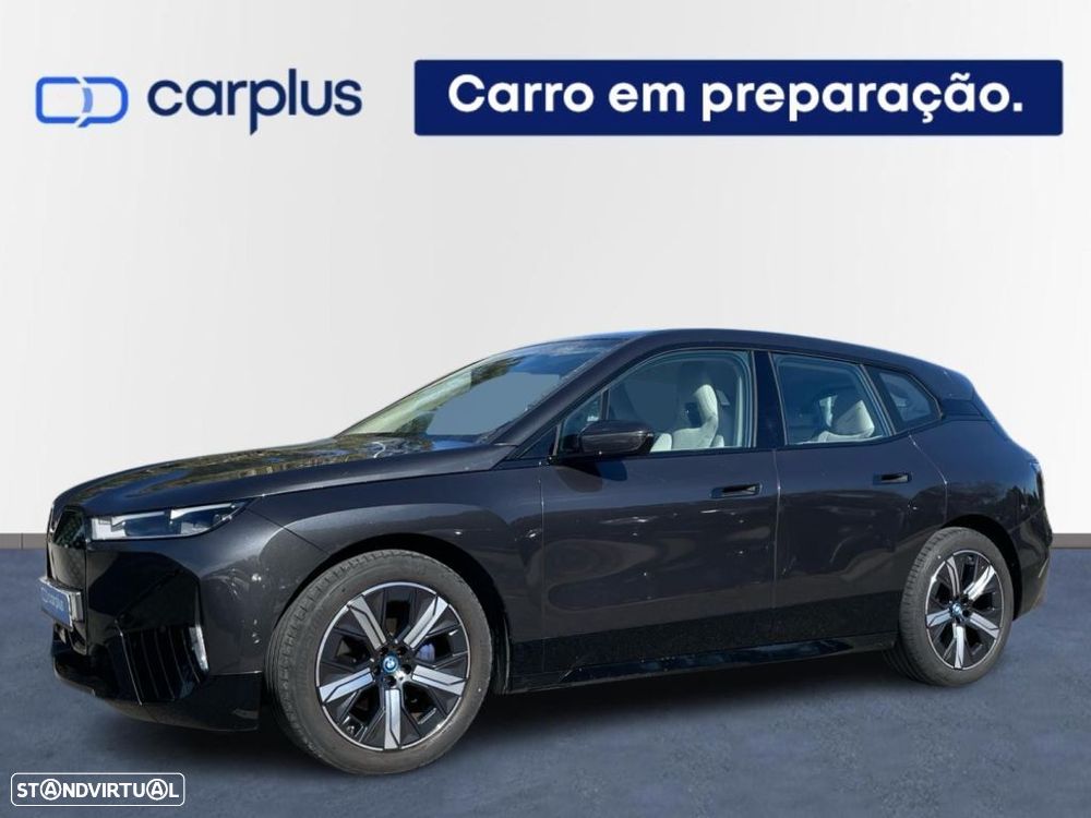 BMW iX xDrive 40 Pack Desportivo