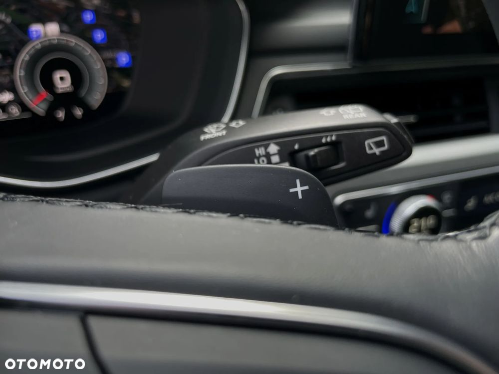 Audi A4 Avant 40 TFSI quattro S tronic S line - 25