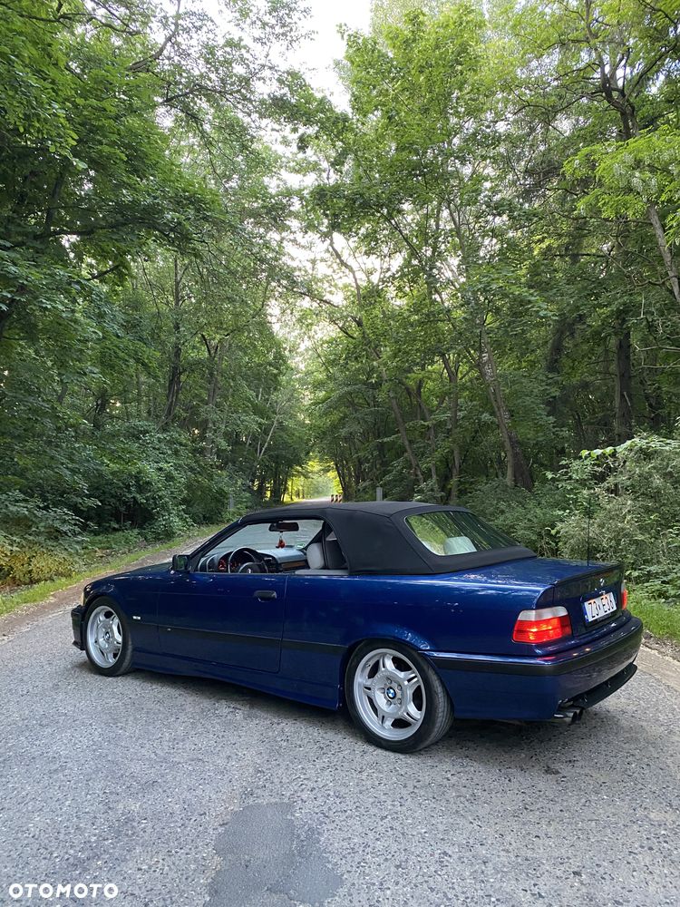 BMW Seria 3 320i - 19