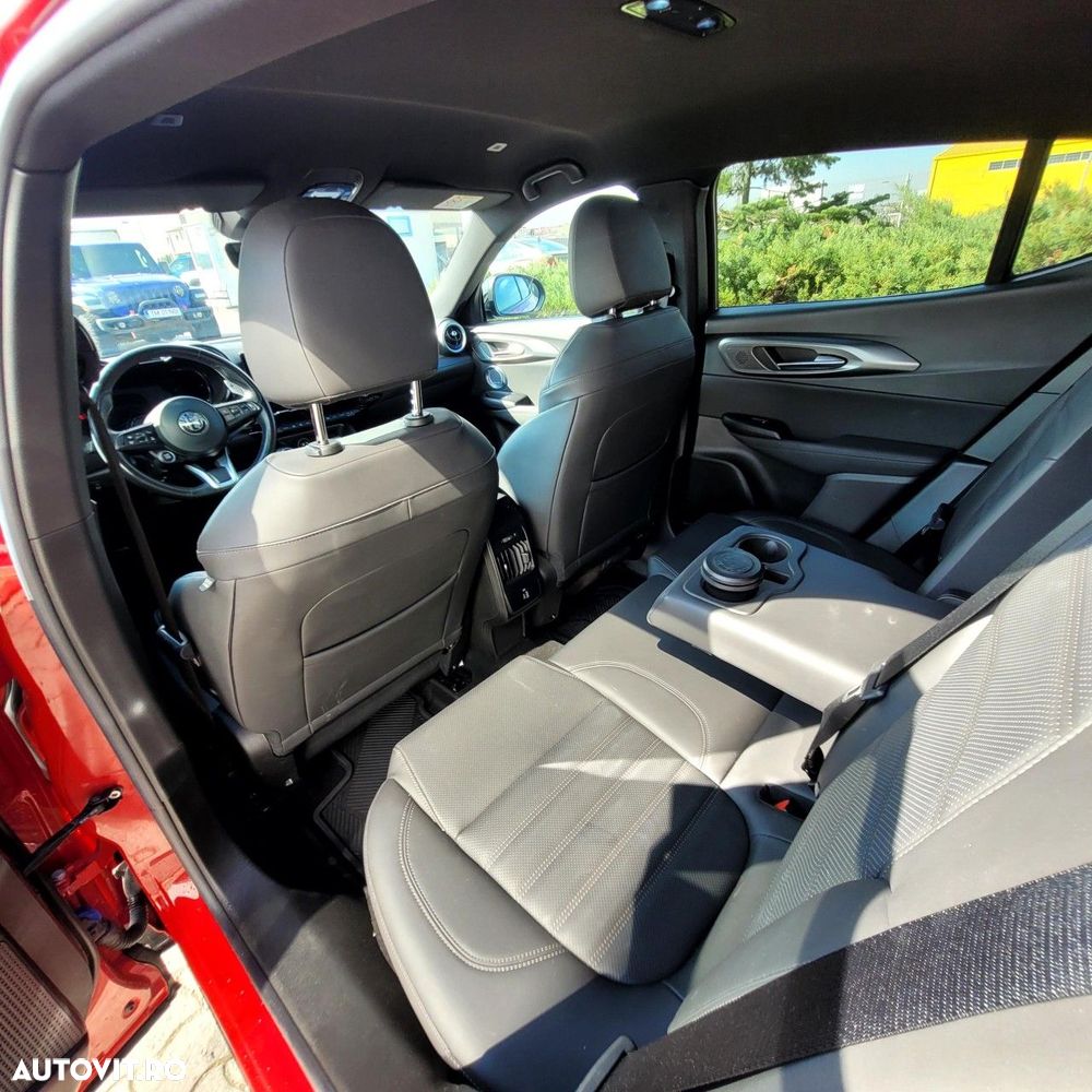 Alfa Romeo Tonale 1.5 FWD AT MHEV Edizione Speciale - 13