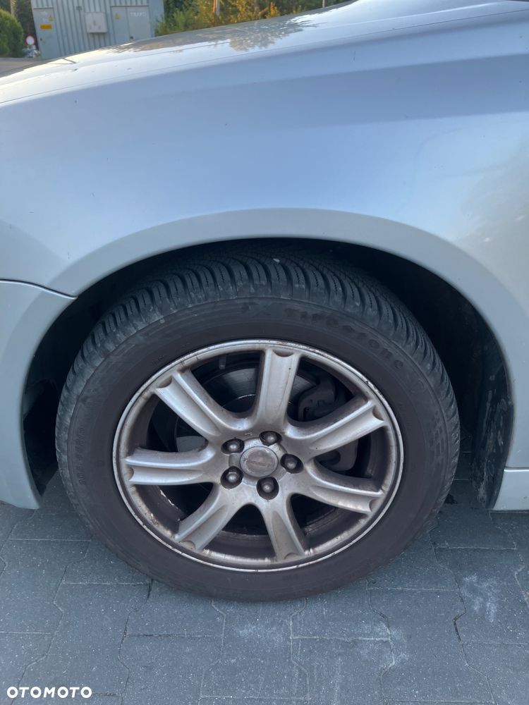 Subaru Legacy 2.0i MT - 17