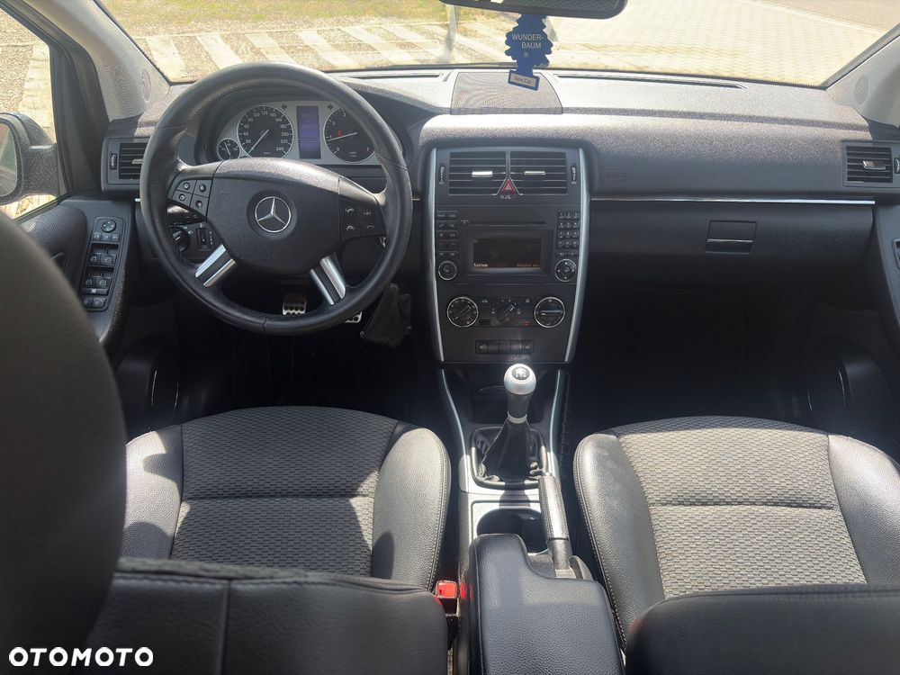 Mercedes-Benz Klasa B 170 Special Edition - 12